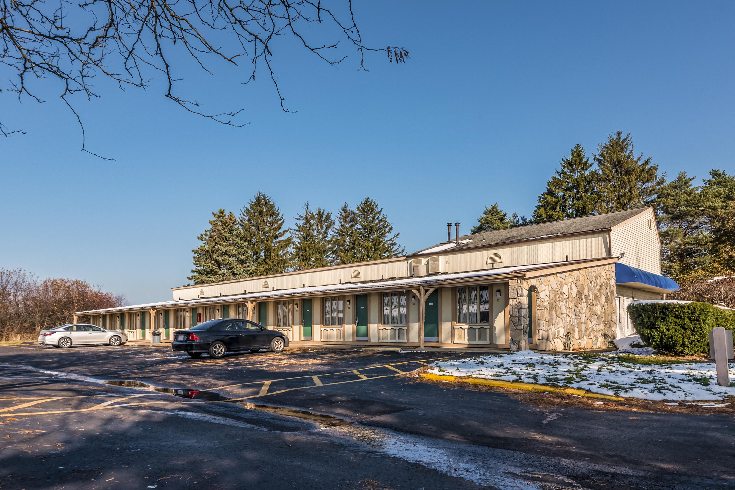 Oyo Hotel Wadsworth Oh I-76 المظهر الخارجي الصورة